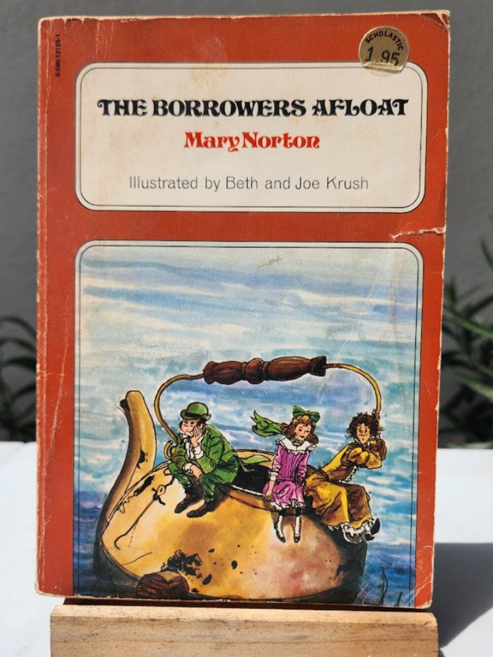 The Borrowers Afloat Vintage Book Paperback by Mary Norton Chapter Books Young A